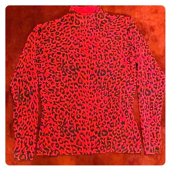 Sweater - Picture 1 of 2